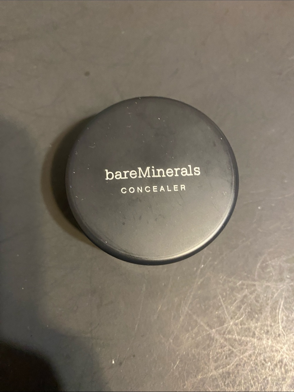 bareMinerals Concealer Compact - Black with White Logo